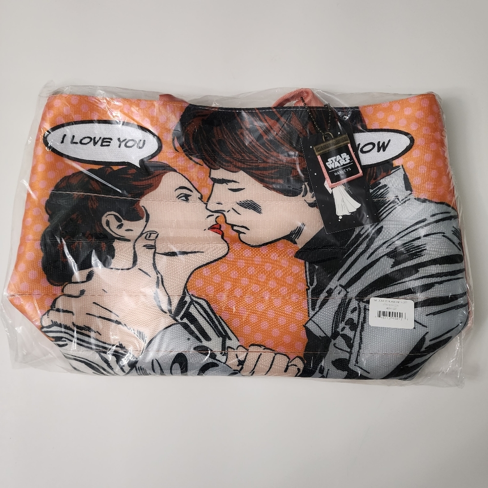 Harveys Seatbelt Medium Streamline Tote Princess Leia